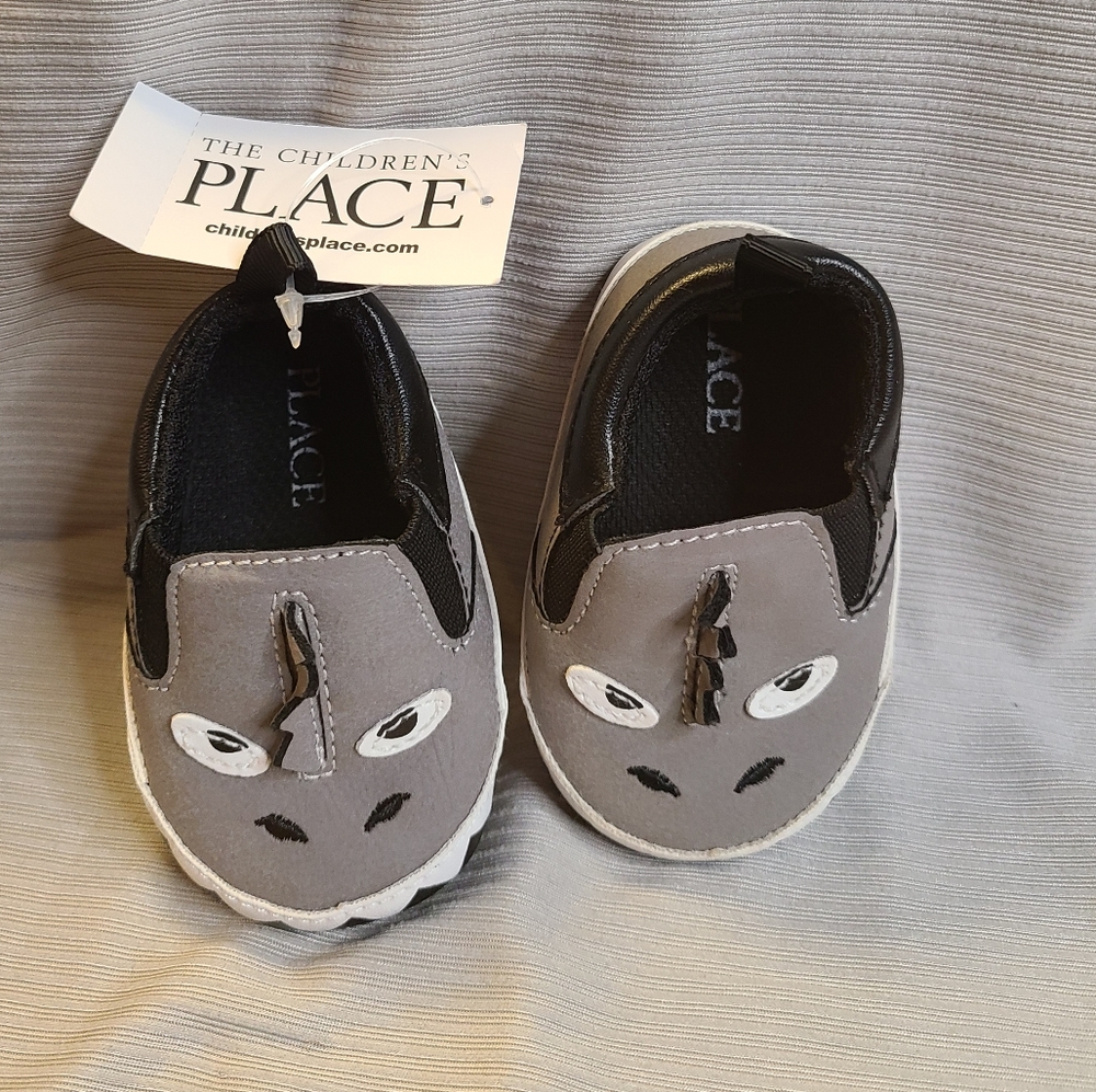 Children's Place Dinosaur Crib Shoes - Picture 7 of 8